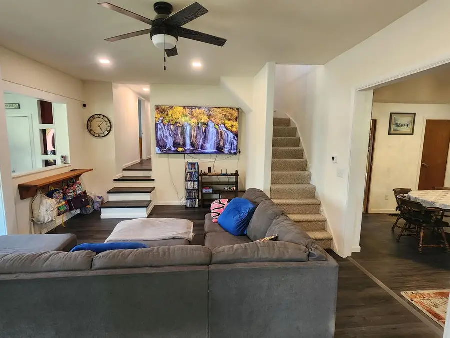 108 N Washington Street, Deerfield, WI 53531 - #3