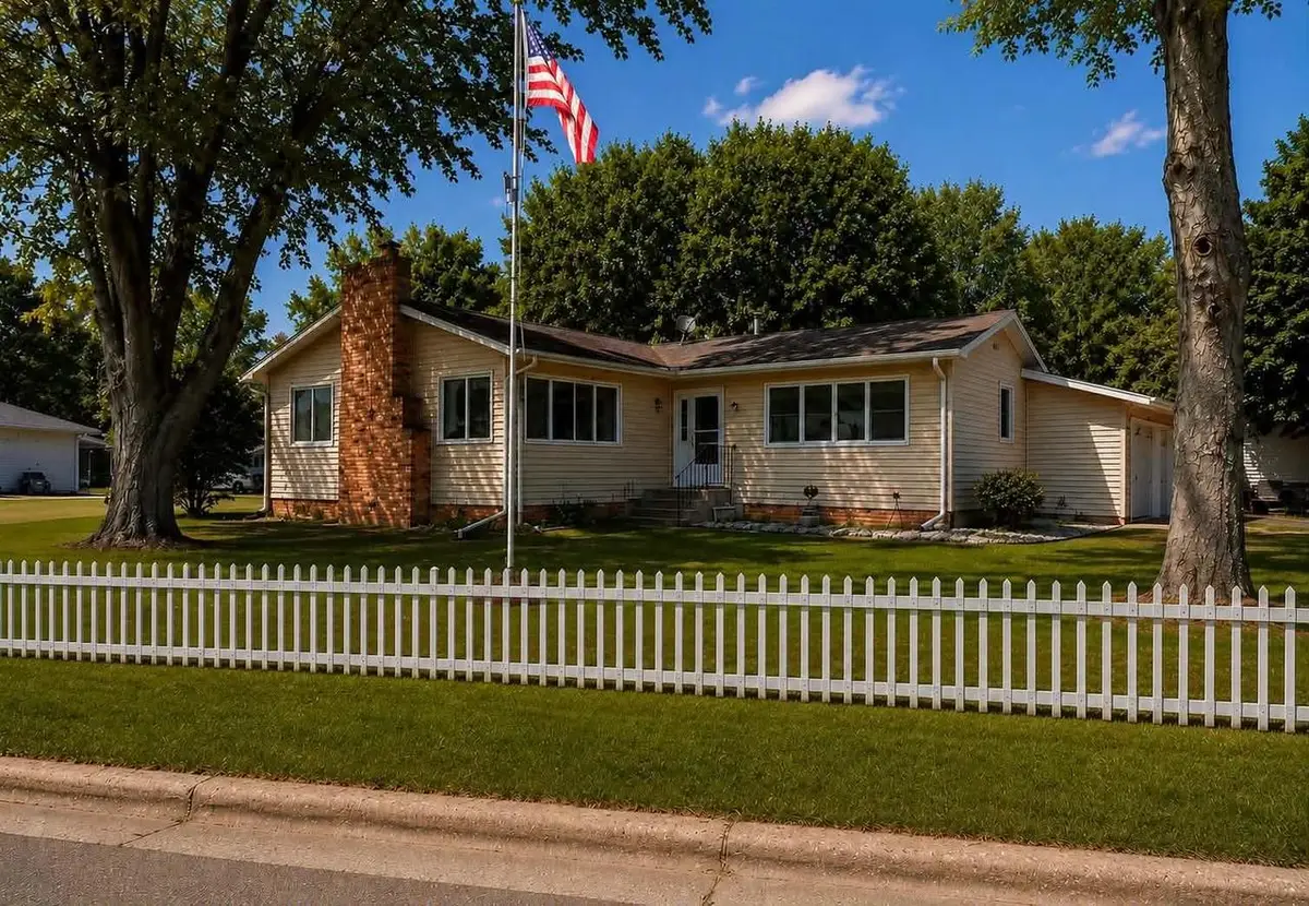 414 Herwig Drive, Pardeeville, WI 53954 - #1