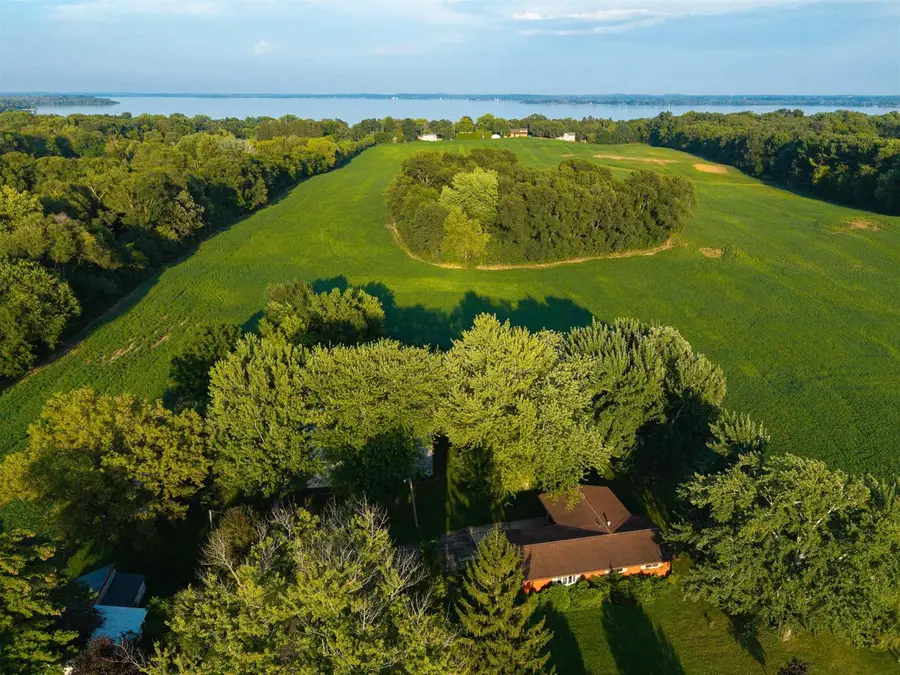 316 Hillside Road, Edgerton, WI 53534 - #2