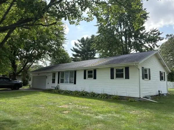 1040 Lakewood Lane, Wisconsin Rapids, WI 54494