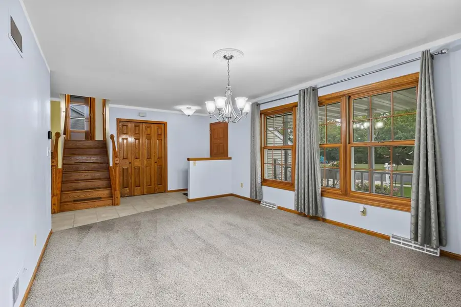 5410 Chestnut Lane, McFarland, WI 53558 - #2