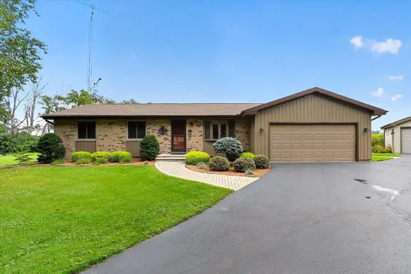 2140 N Polzin Road, Janesville, WI 53548