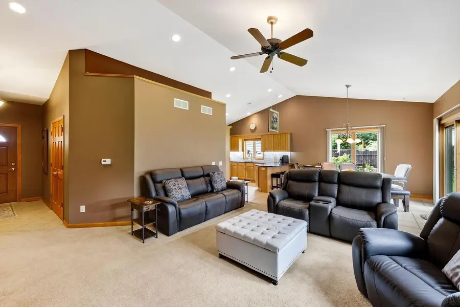 647 Grandview Drive, Sun Prairie, WI 53590 - #3