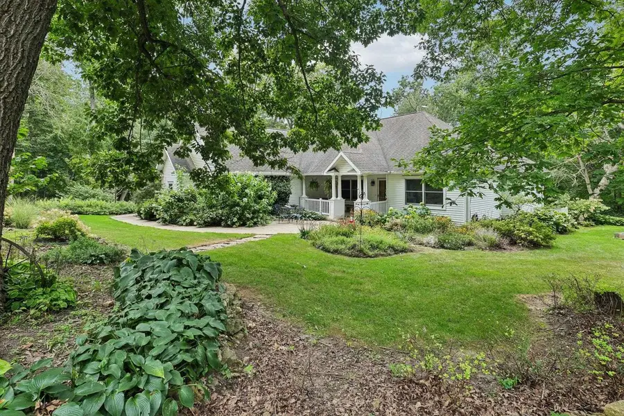 936 Lawinger Road, Mineral Point, WI 53565 - #3