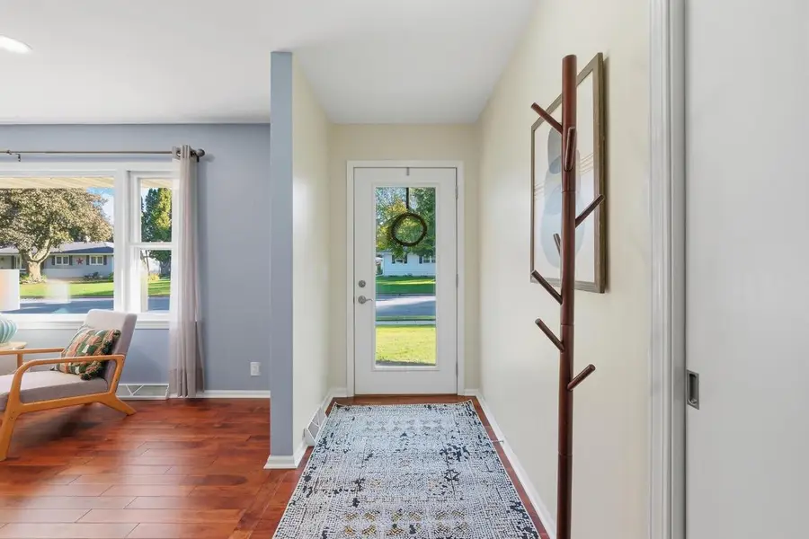 146 W Macarthur Street, Sun Prairie, WI 53590 - #3