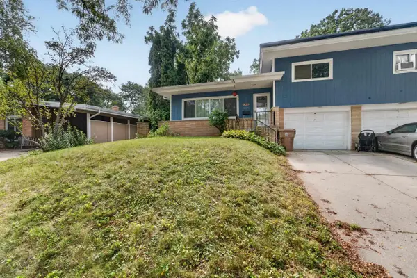 5209 Manitowoc Parkway, Madison, WI 53705