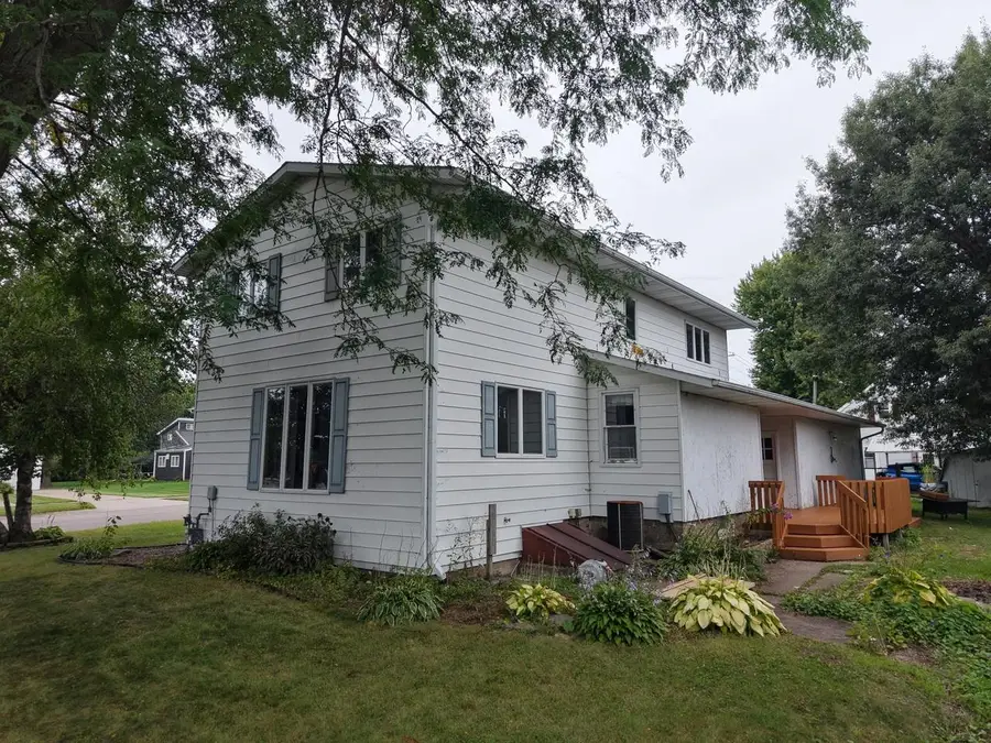 242 S Taylor Street, Lancaster, WI 53813 - #2