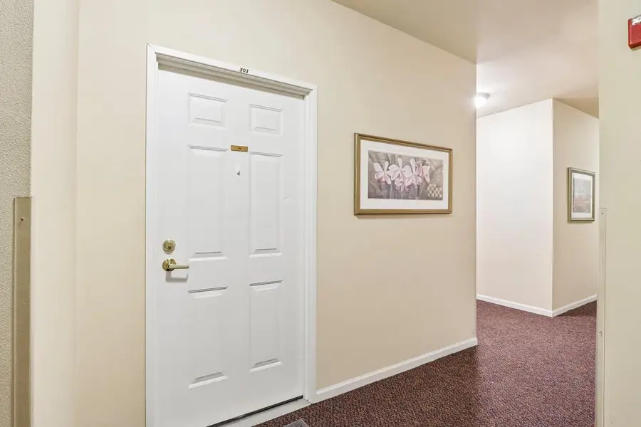 69 Cherokee Circle #103, Madison, WI 53704 - #2