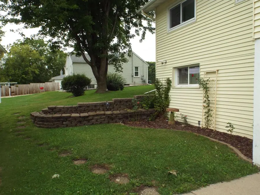 303 W Oshkosh Street, Ripon, WI 54971 - #3