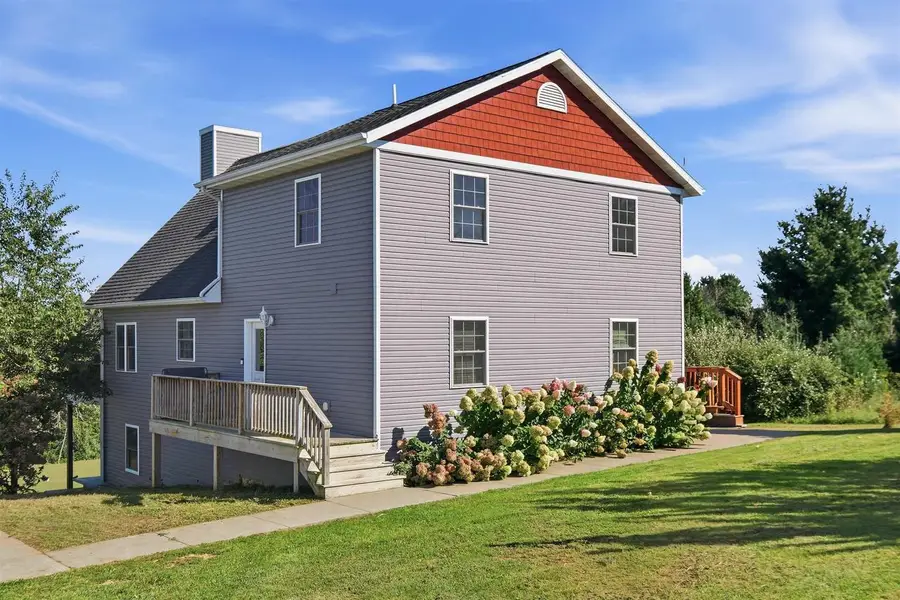 S1340 Fox'N Hounds Court, La Valle, WI 53941 - #2