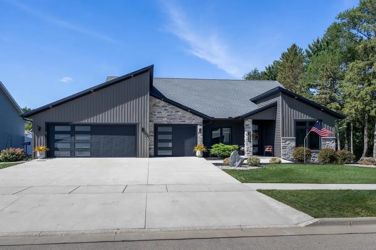 3633 Walters Way, Janesville, WI 53546 - #1