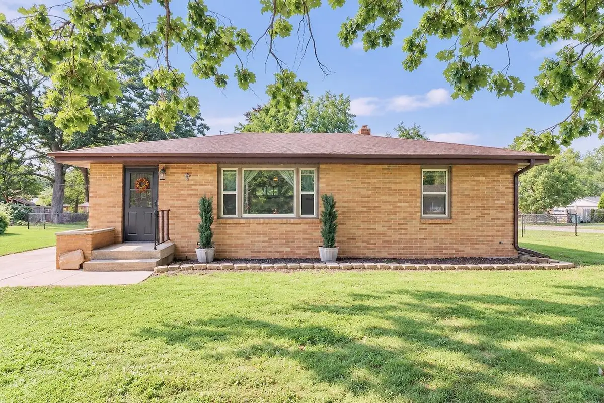 3616 S Glenwood Drive, Beloit, WI 53511 - #1