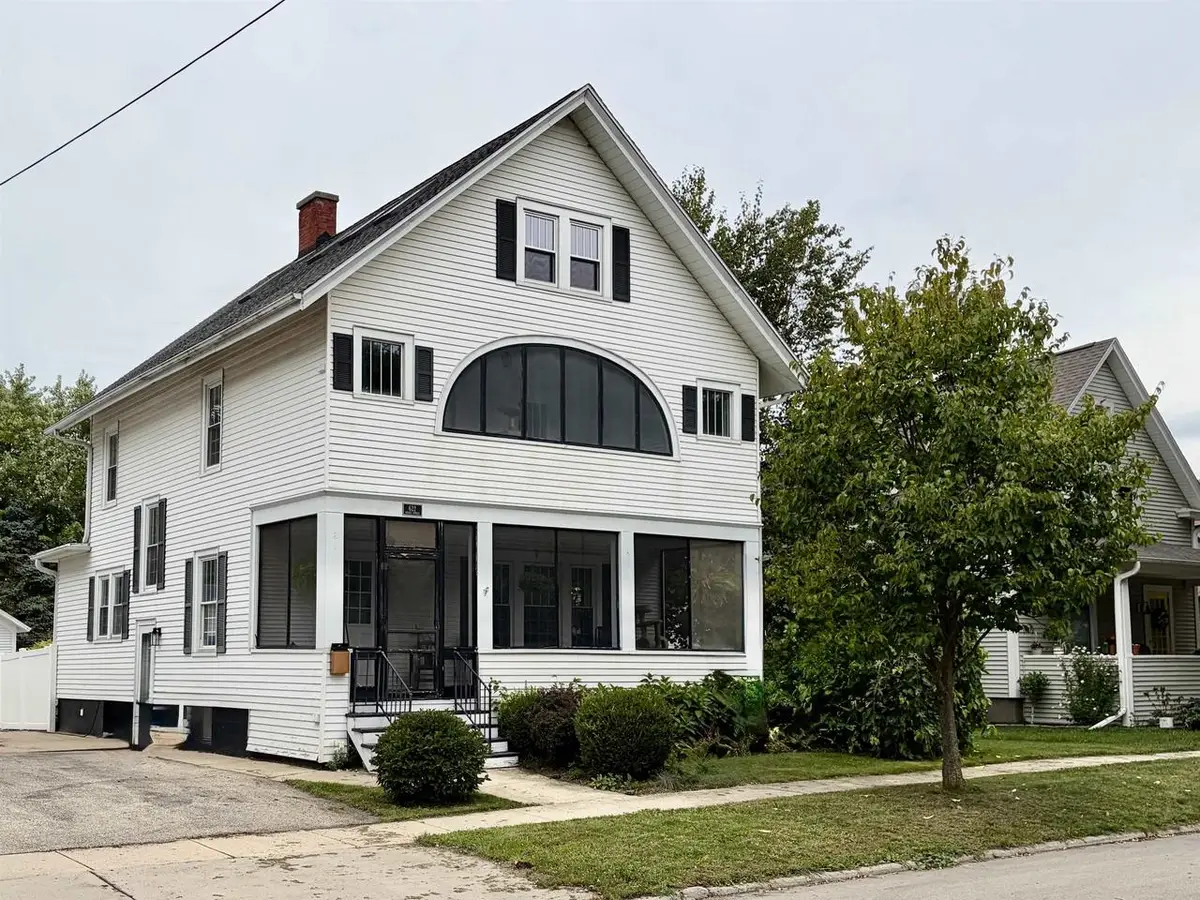 622 Grant Street, Fort Atkinson, WI 53538 - #1