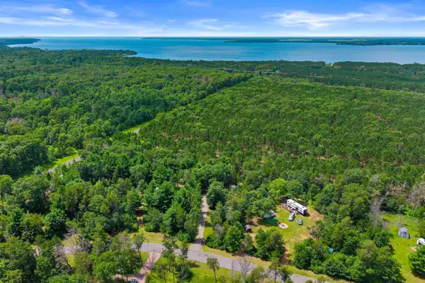 406 Sir Winston Trail, Nekoosa, WI 54457