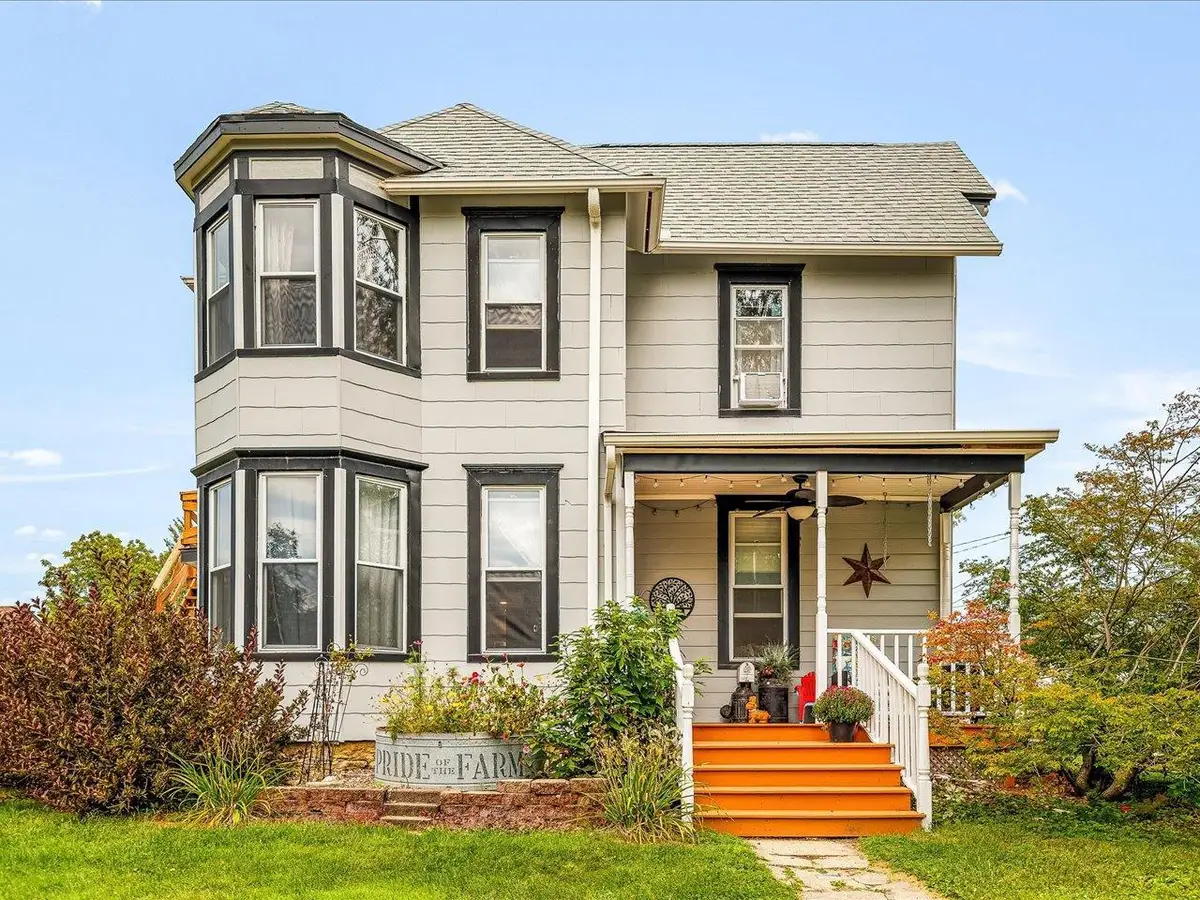 133 E High Avenue, Stockton, IL 61085 - #1