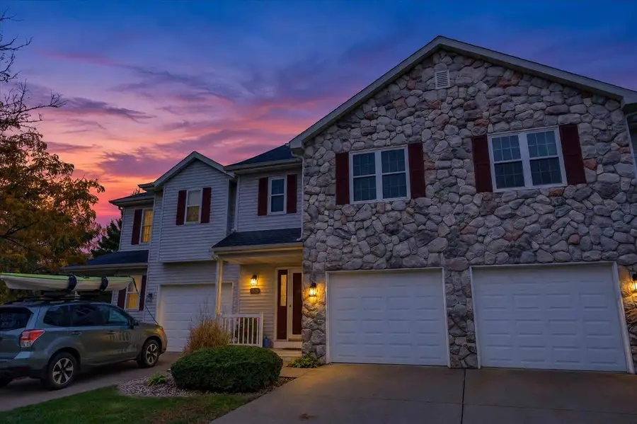 3075 Wyndham Drive, Sun Prairie, WI 53590 - #2