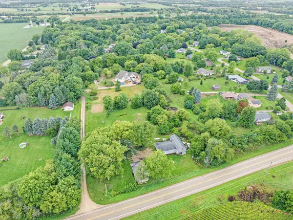 749 County Road MM, Oregon, WI 53575