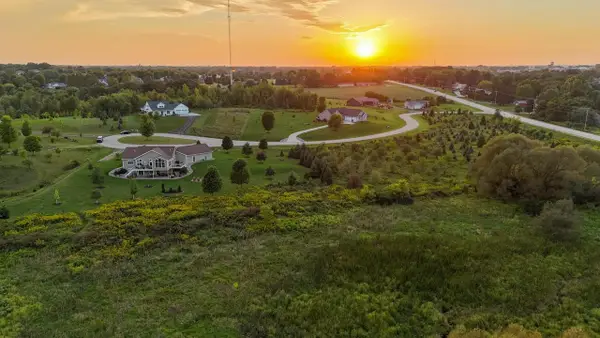 000 Beier Hill Road, Beaver Dam, WI 53916