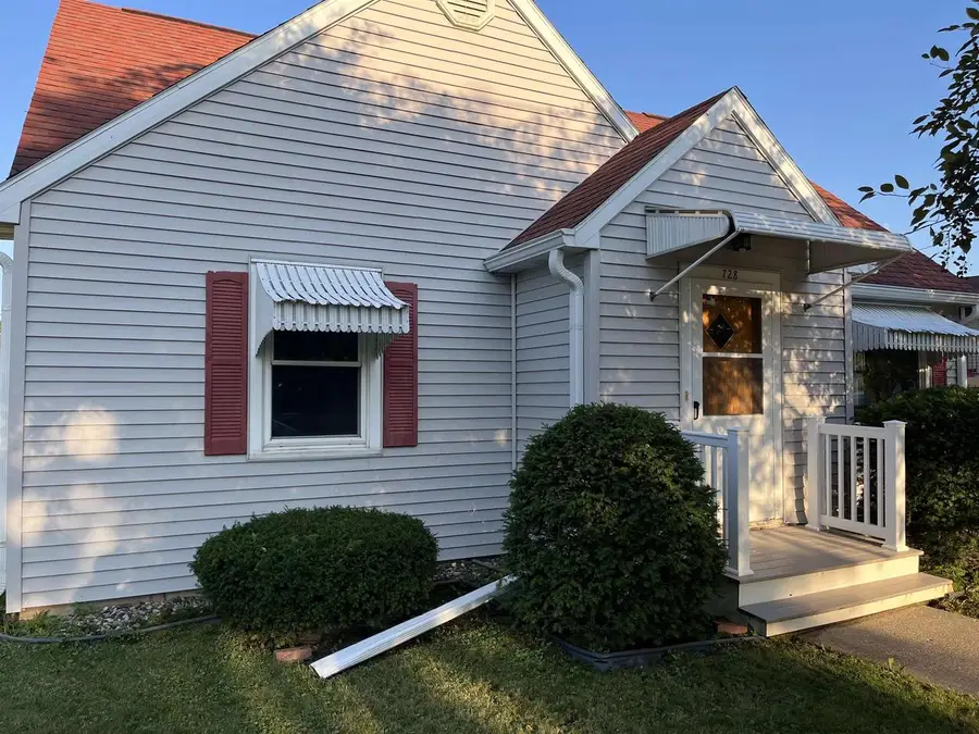 728 Hillsbourgh Avenue, Hillsboro, WI 54634 - #2