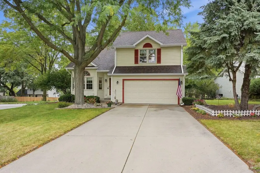 2 Cottonwood Circle, Madison, WI 53704 - #3