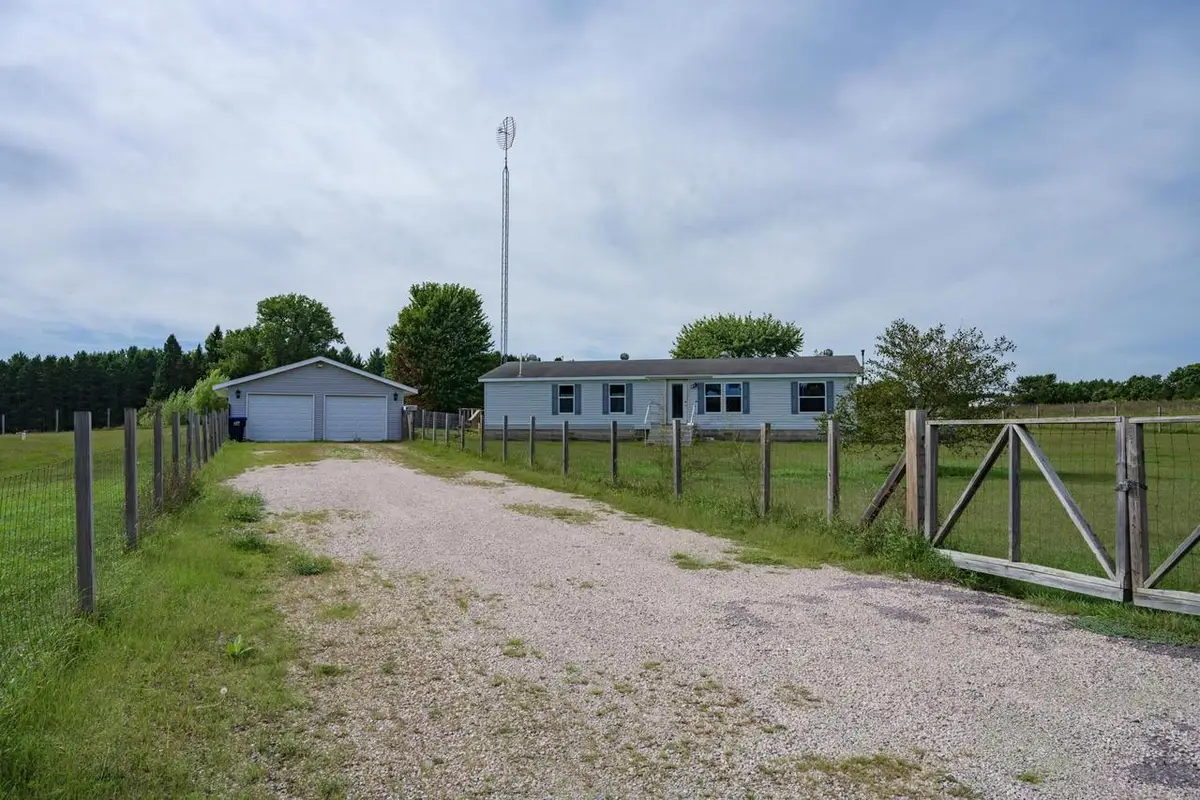 3167 W 13th Lane, Wisconsin Dells, WI 53965 - #1