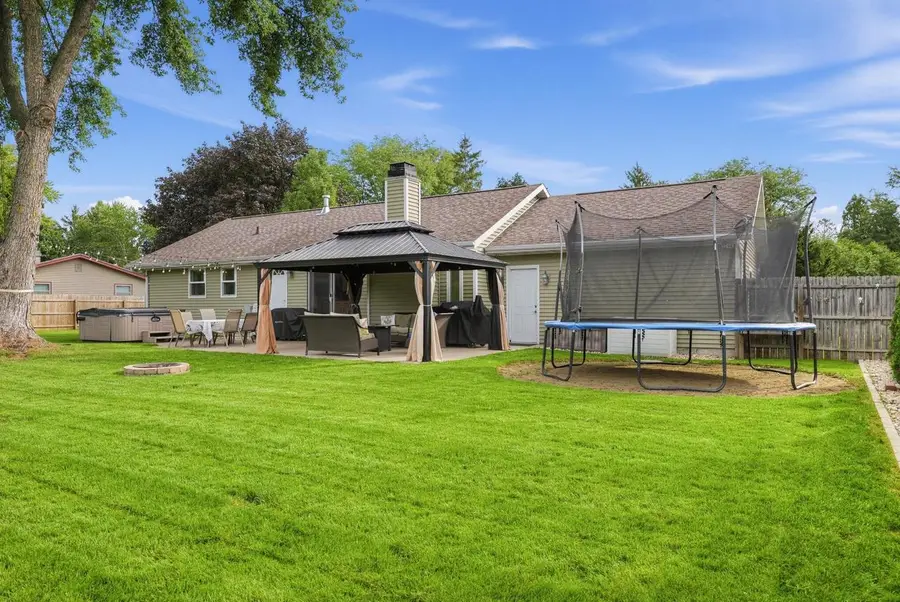 753 Chelsea PLACE, Janesville, WI 53546 - #3