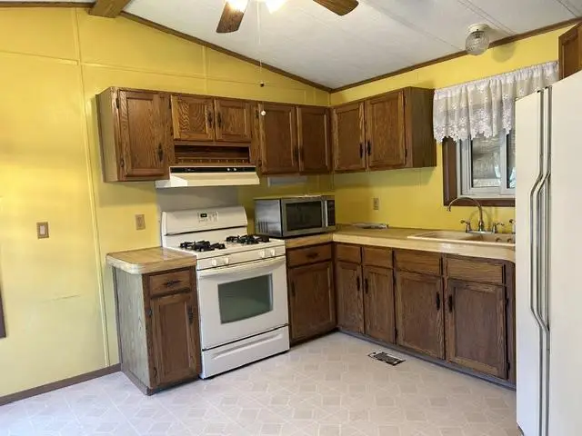 311 Smith Drive, Beaver Dam, WI 53916 - #2