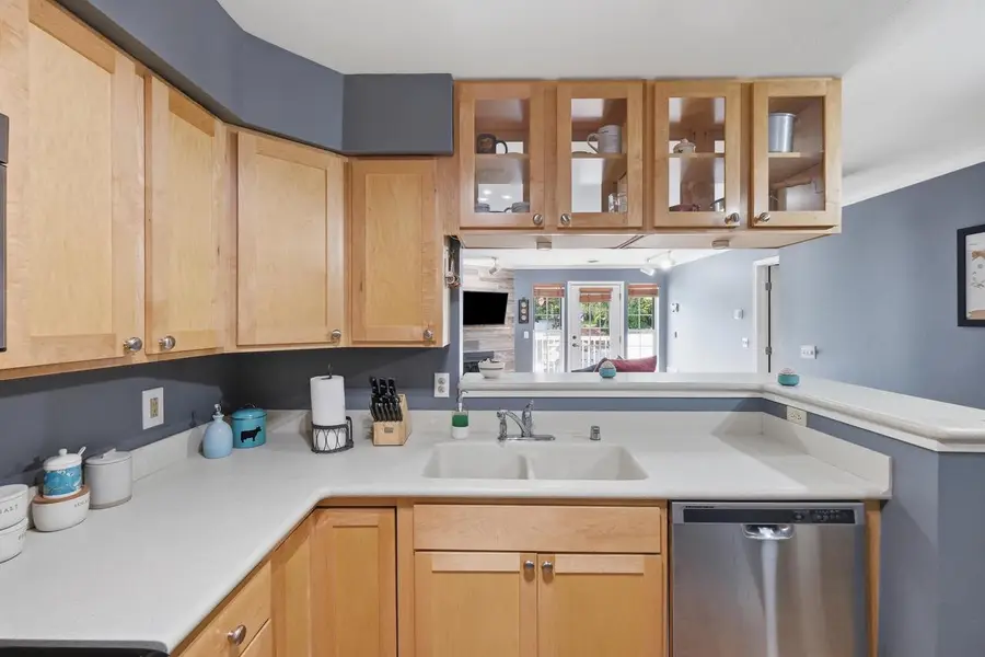 806 Kottke Drive #2, Madison, WI 53719 - #3