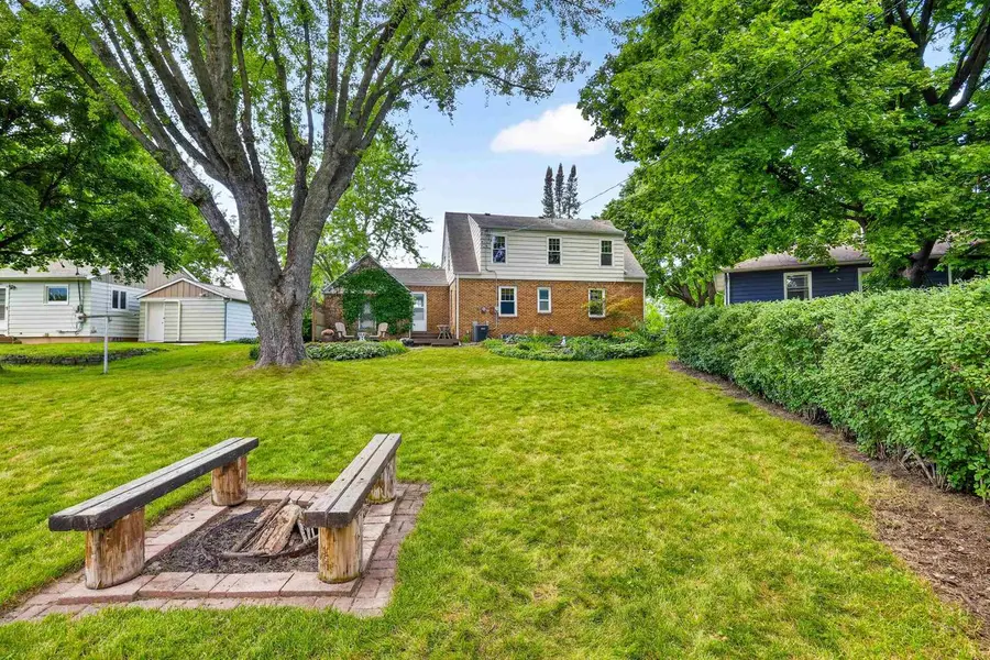 186 Hillcrest Circle, Sun Prairie, WI 53590 - #3