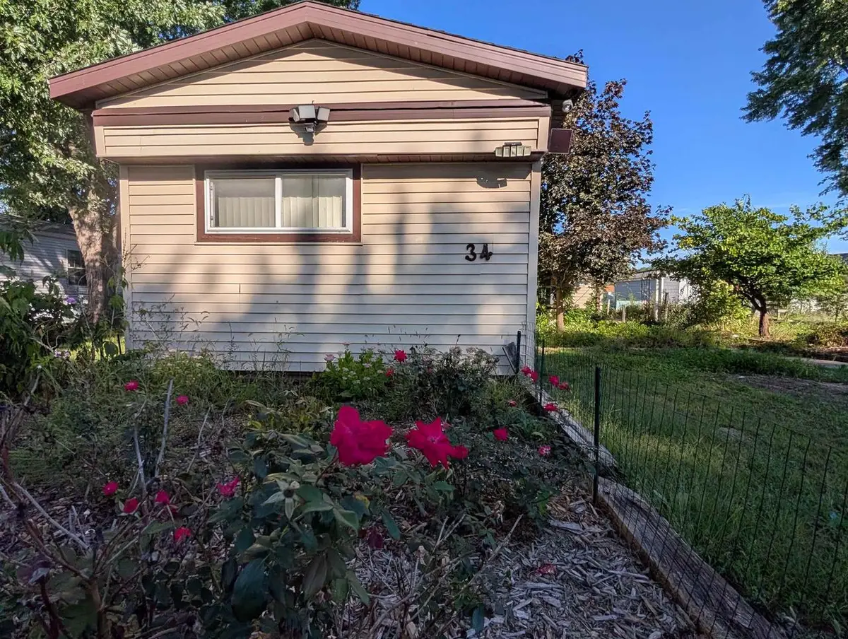 38005 Hwy 18 Street, Prairie Du Chien, WI 53821 - #1