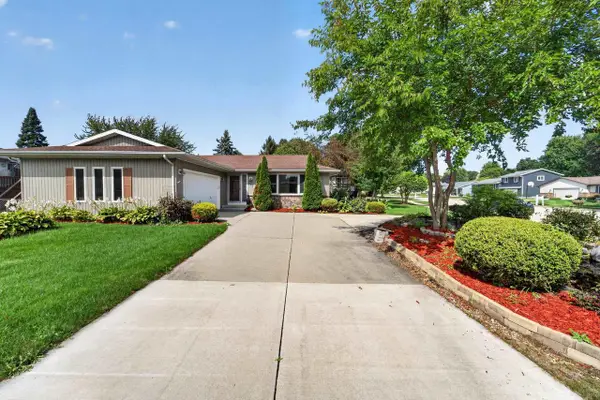 323 Santa Fe Trail, Waunakee, WI 53597