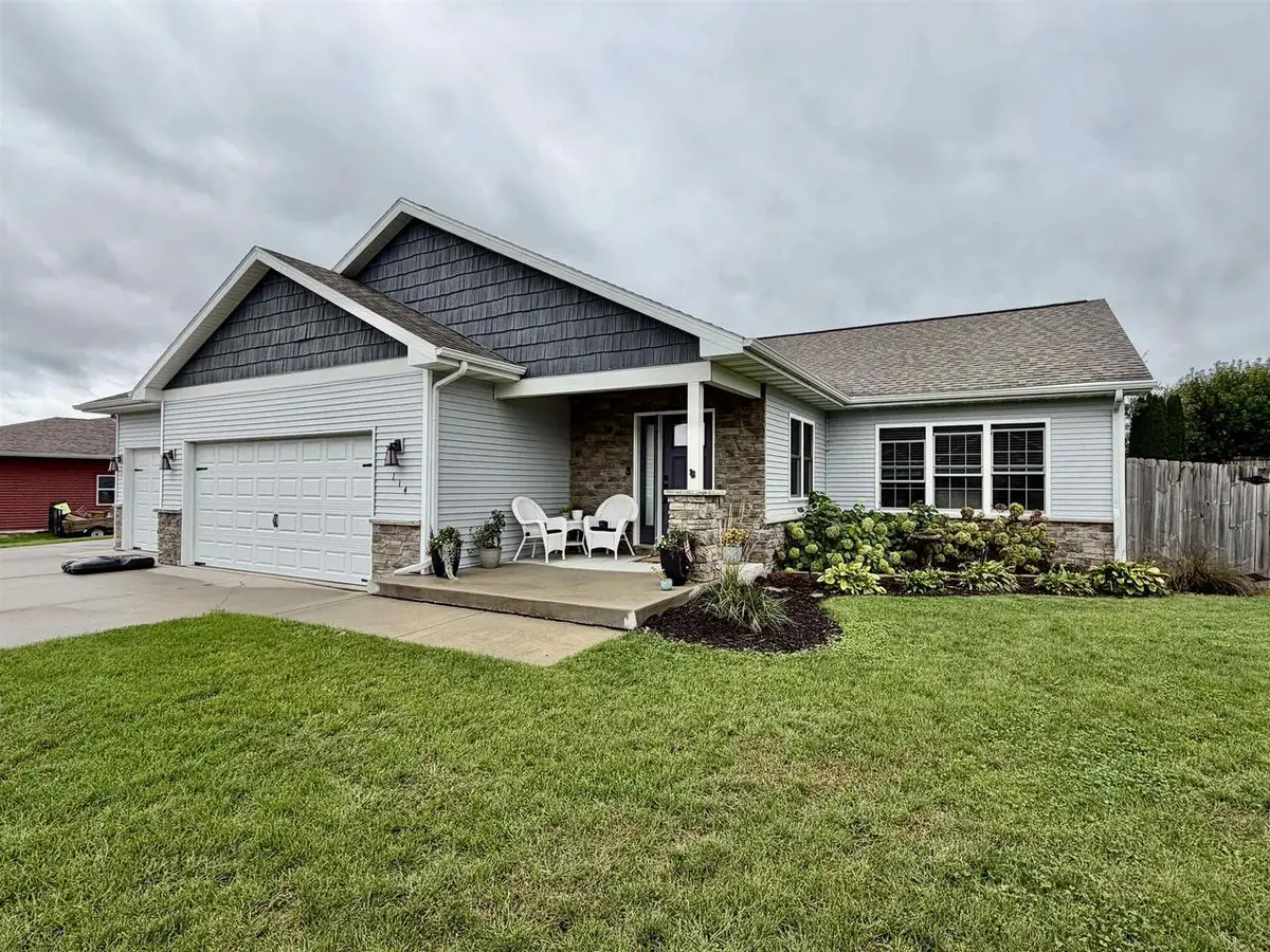 114 Clover Lane, Janesville, WI 53548 - #1