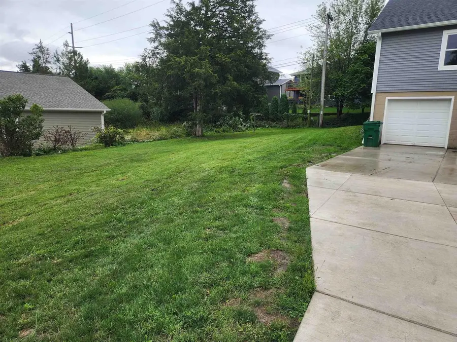 402 Lord Street, Edgerton, WI 53534 - #2