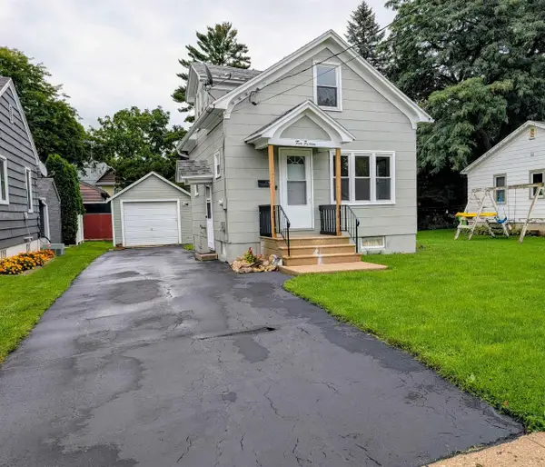 215 Wayland Street, Beaver Dam, WI 53916