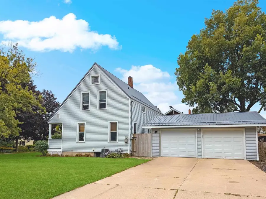 503 S Wacouta Avenue, Prairie Du Chien, WI 53821 - #2