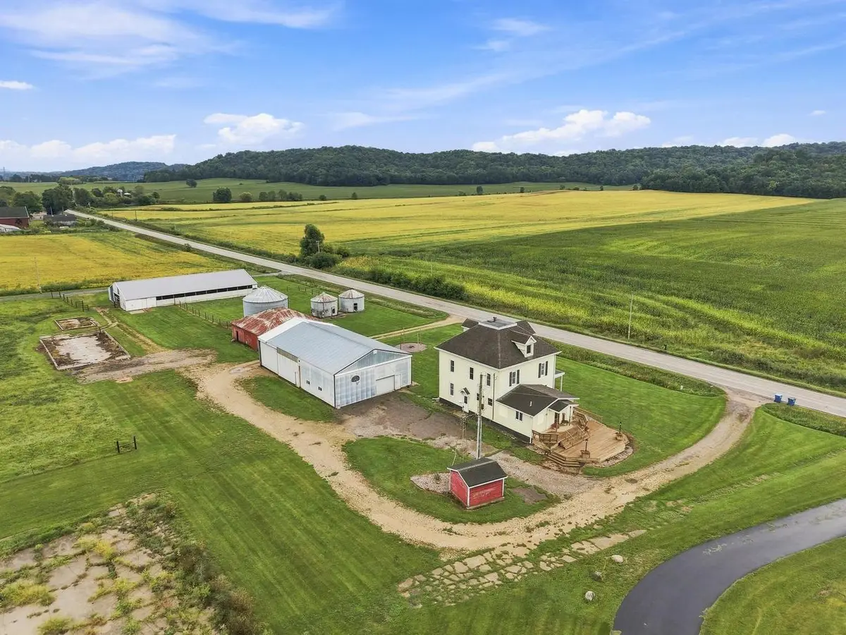 E10056 County Road C, North Freedom, WI 53951 - #1