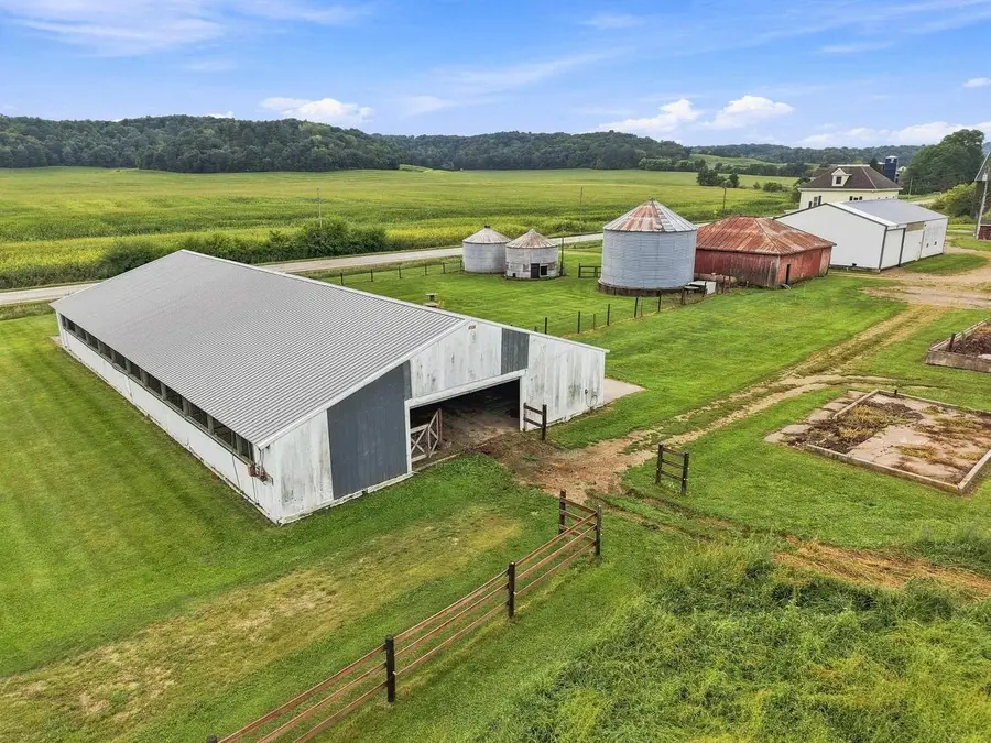 E10056 County Road C, North Freedom, WI 53951 - #2