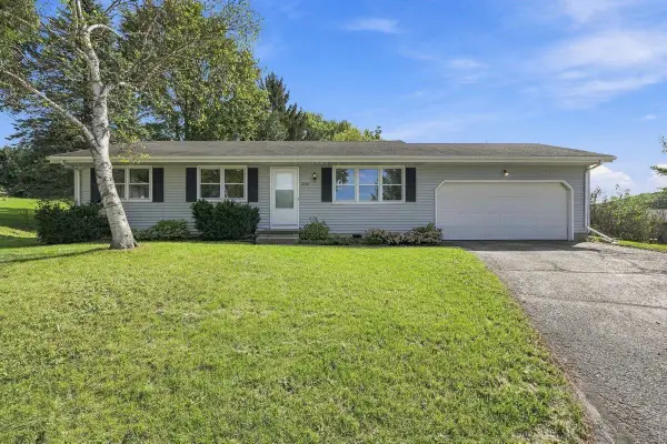 2750 Sunset Court, Cross Plains, WI 53528