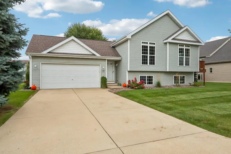 313 Santa Maria Drive, Arlington, WI 53911 - #3