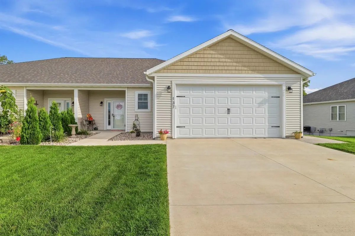 137 Linden Lane, Fox Lake, WI 53933 - #1
