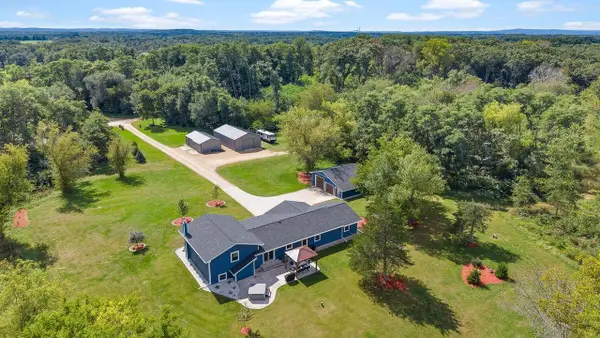 N8005 Ashley Road, Portage, WI 53901