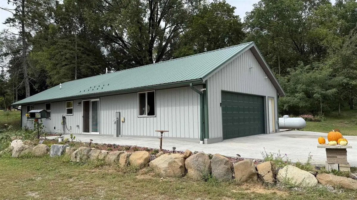 334 County Road A, Oxford, WI 53952 - #1