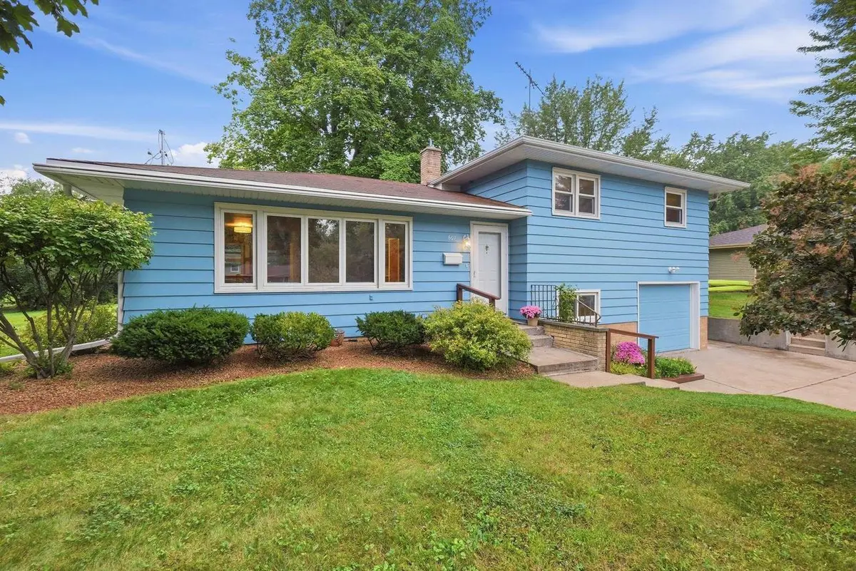 607 Hillcrest Drive, Oregon, WI 53575 - #1