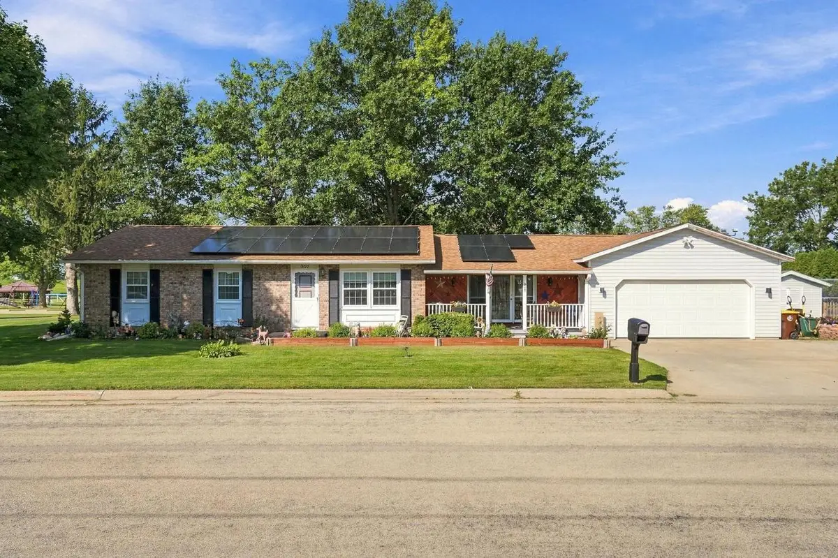307 Locust Street, Lena, IL 61048 - #1