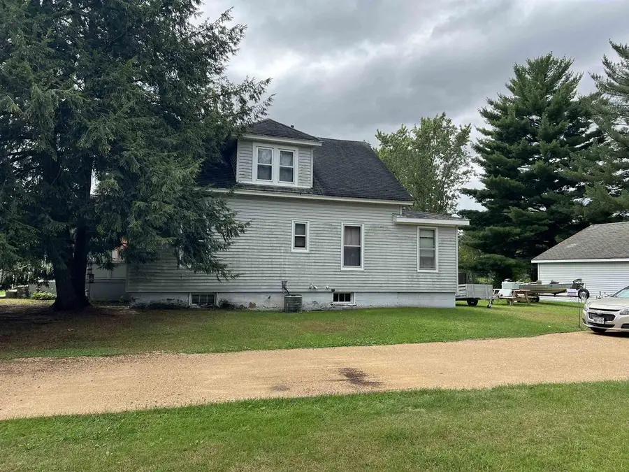 527 N Iowa Street, Muscoda, WI 53573 - #2