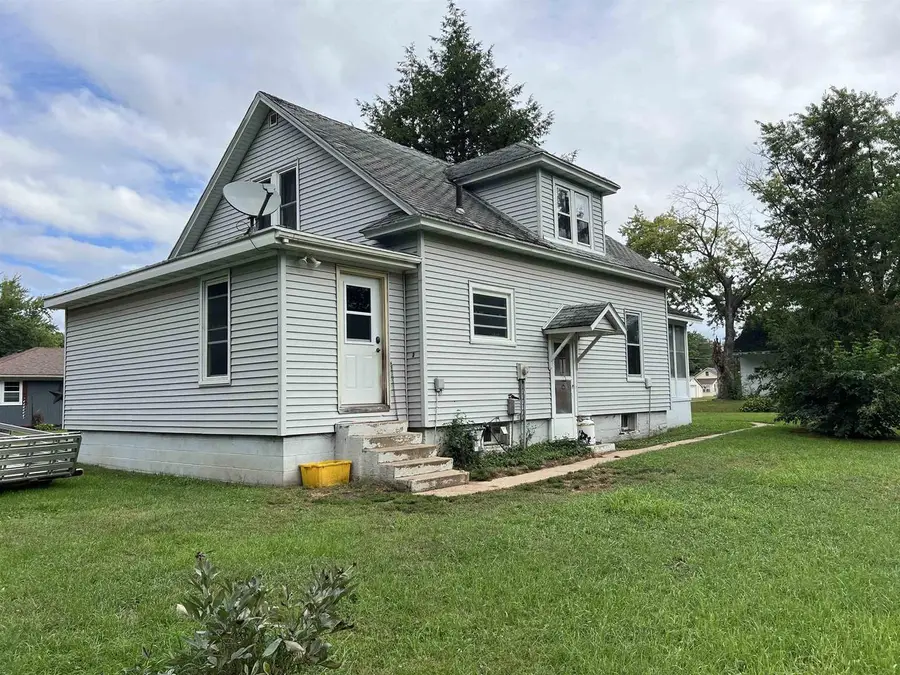 527 N Iowa Street, Muscoda, WI 53573 - #3