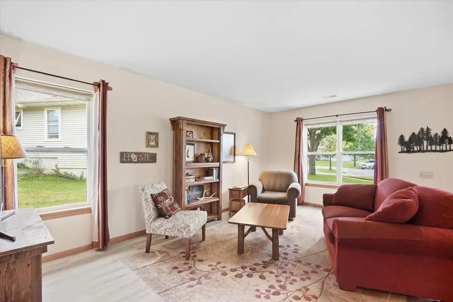 221 Larkspur Court, Sun Prairie, WI 53590 - #3