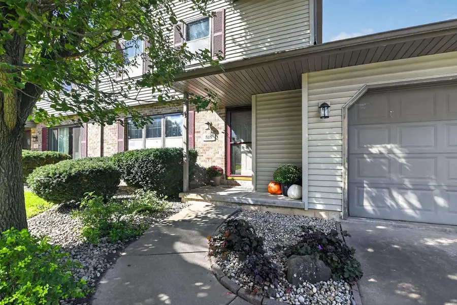 818 Edgemore Drive, Sun Prairie, WI 53590 - #3