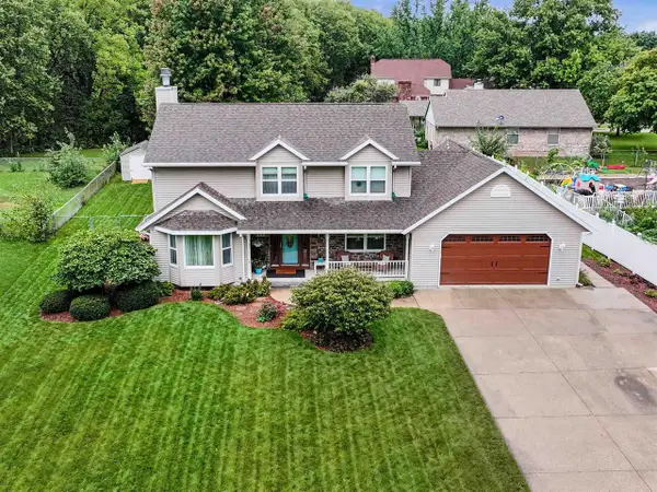 711 E Azalea Terrace, Beloit, WI 53511