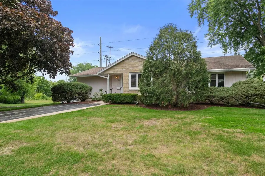 2305 Patricia Lane, Waukesha, WI 53188 - #3